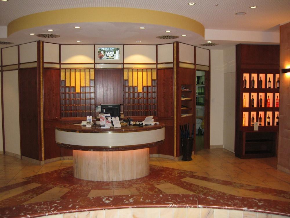 Parkhotel Weingarten ภายนอก รูปภาพ